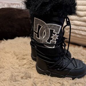 DC Black Boots with Silver Logo